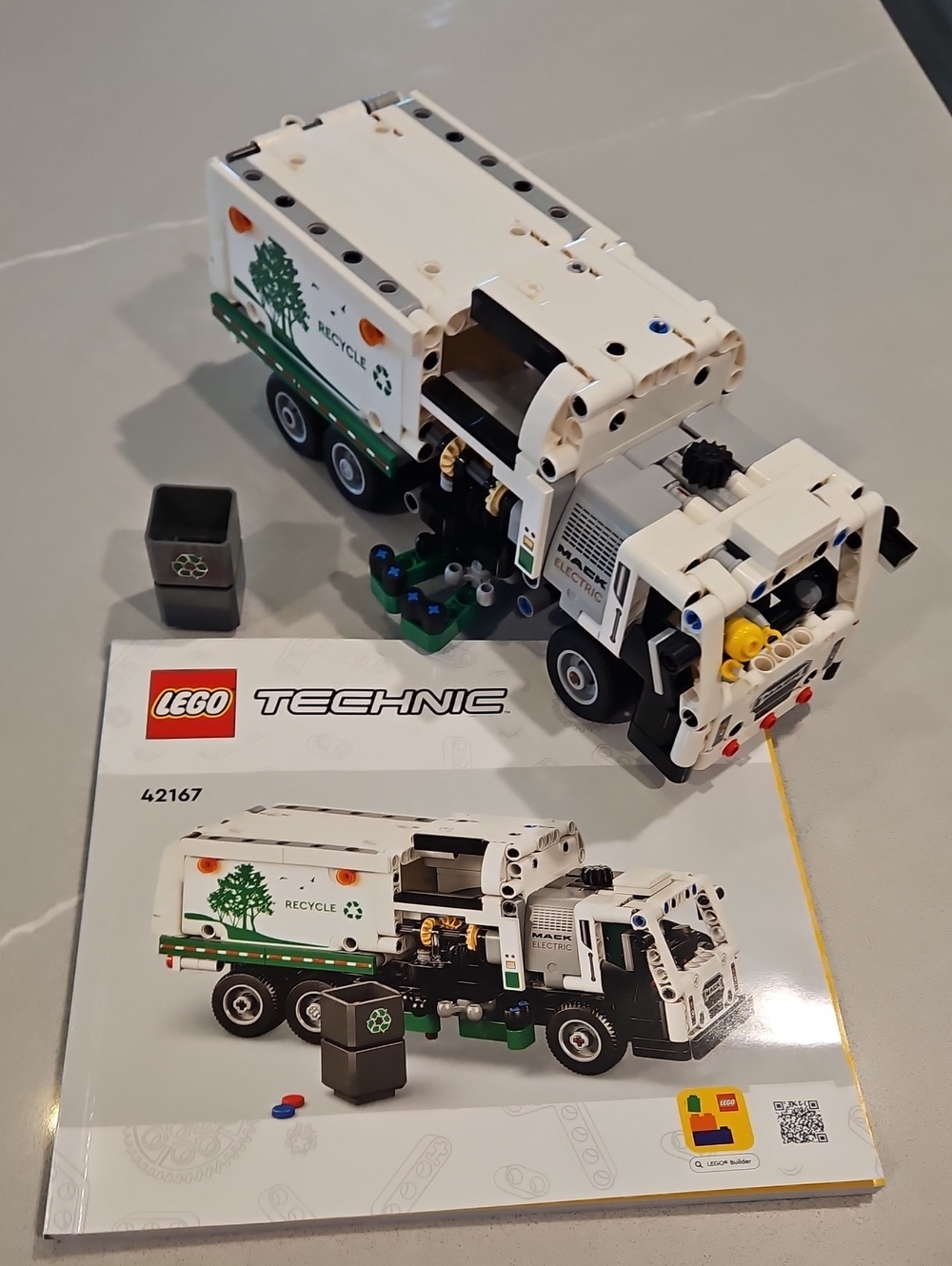 Lego Technic White & Green Recycling Truck